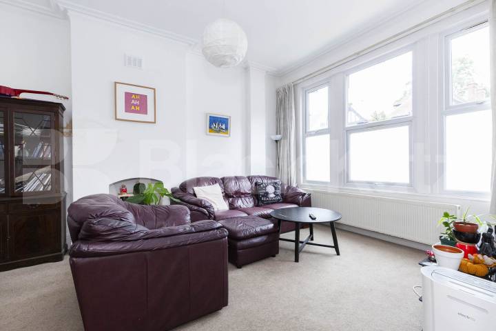 Modern Sharers Apartment Dyne Road, Kilburn